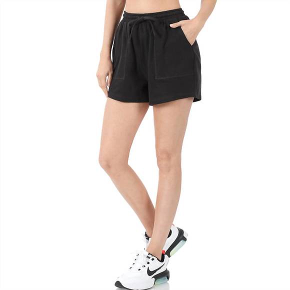 Kaziana Shorts Black